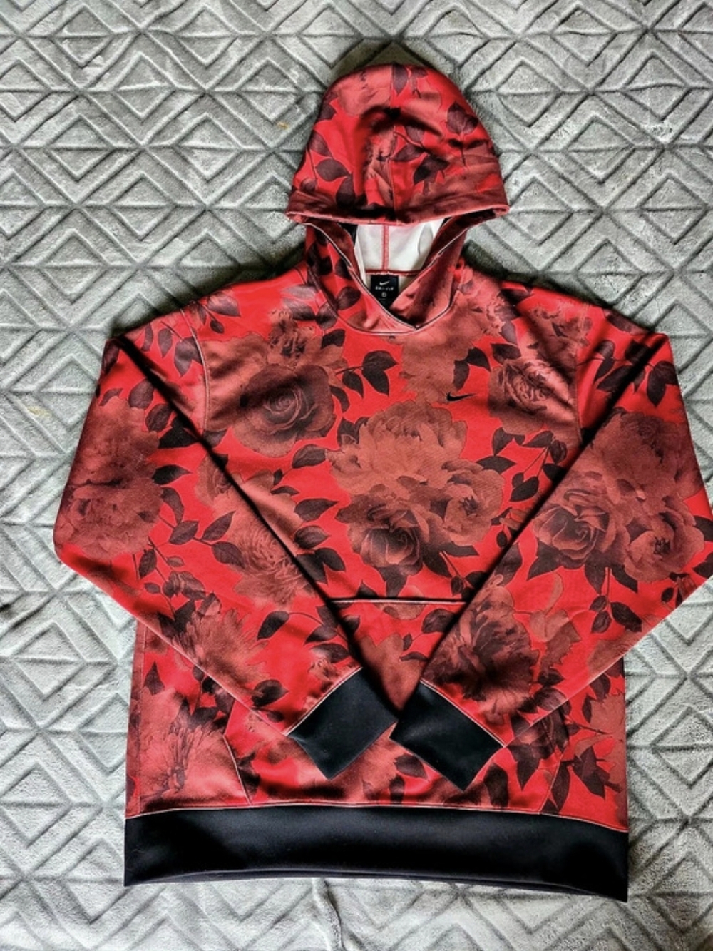 Nike Spotlight AOP Rose Print Hoodie Floral Red & Black Medium